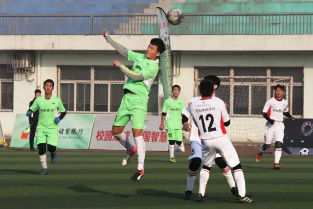 用了11年时间，从“无名之辈”到男篮核心！29岁正式成易建联接班人
